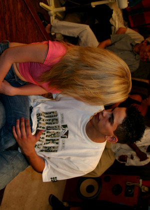 Collegewildparties Model